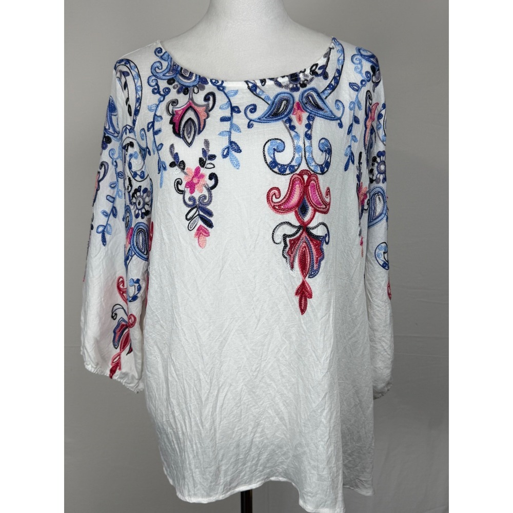 Kindred Women's Top 1X Embroidered White Boho Paisley Blouse Floral Fairy